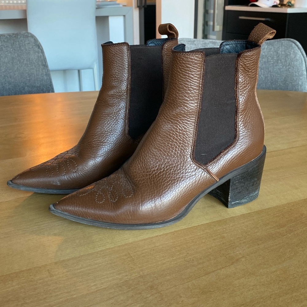 Western boots size 37